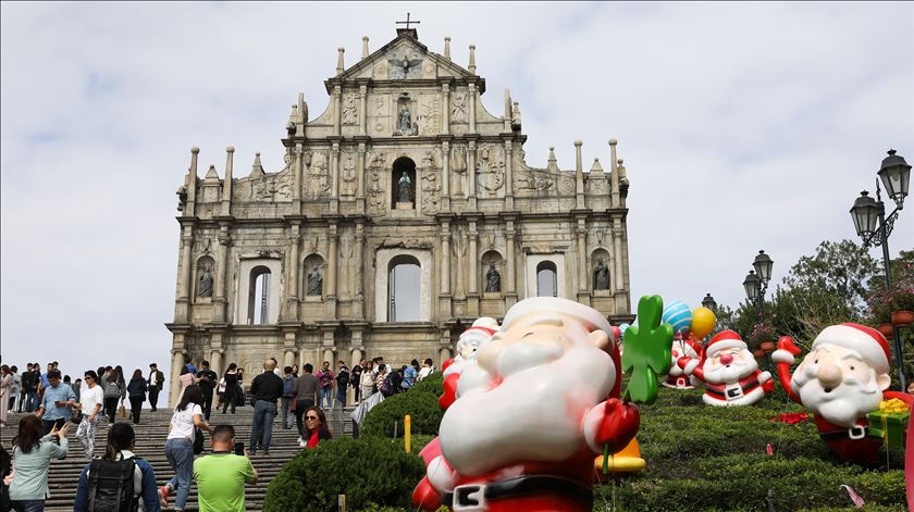 Macau não regista casos há nove meses mas a paralisia da economia está a sufocar a região. Foto: João Relvas/Lusa