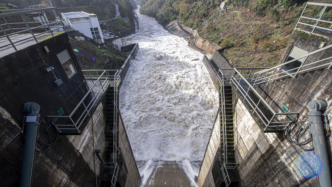 Barragem, no rio Tâmega. Foto: Ostávio Passos/Lusa