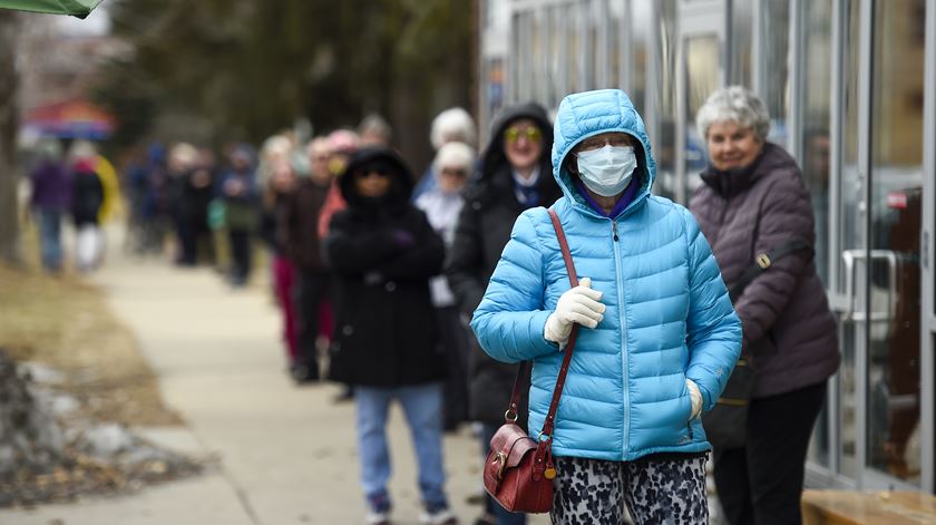 Estado do Minnesota registou hoje primeira morte pelo novo coronavírus. Foto: Craig Lassig/EPA