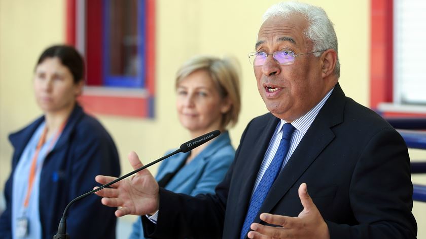 António Costa visitou o Hospital Curry Cabral com a ministra da Saúde. Foto: António Pedro Santos/Lusa