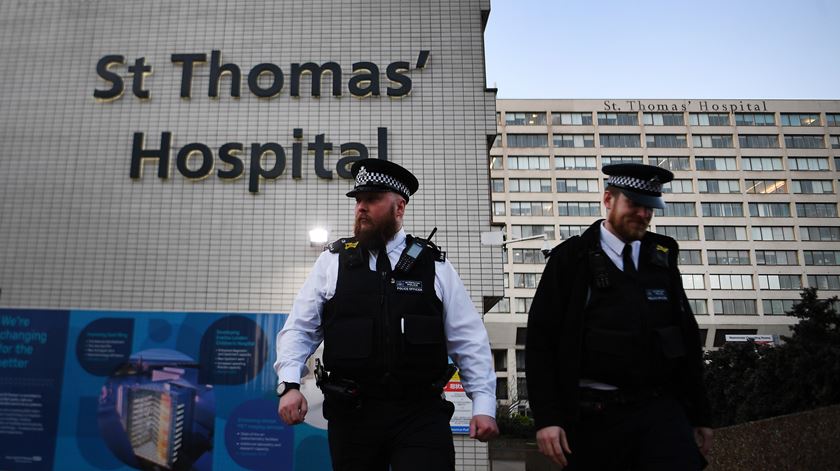 Boris Johnson esteve internado durante uma semana. Foto: Andy Rain/EPA