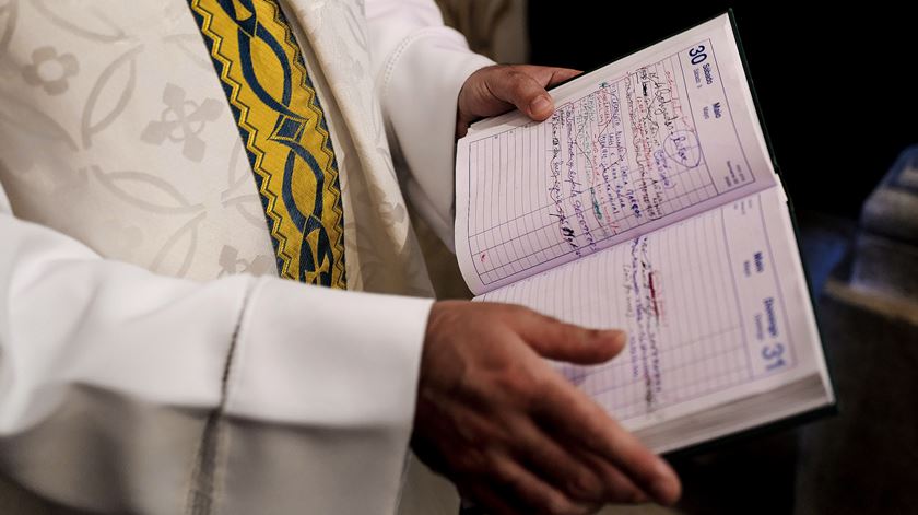 Missa, Braga, Padre, desconfinamento, igreja, Bom Jesus, missas. Foto: Hugo Delgado/Lusa
