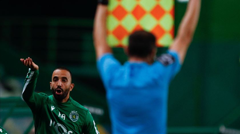 Será que é desta que Rúben Amorim fica "fora de jogo"? Foto: António Cotrim/Lusa Será que é desta que Rúben Amorim fica "fora de jogo"? Foto: António Cotrim/Lusa