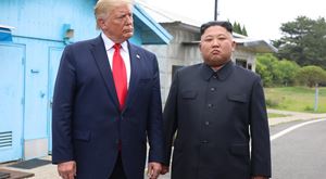 Trump planeia reunião com Kim Jong-un durante visita à Ásia Trump planeia reunião com Kim Jong-un durante visita à Ásia