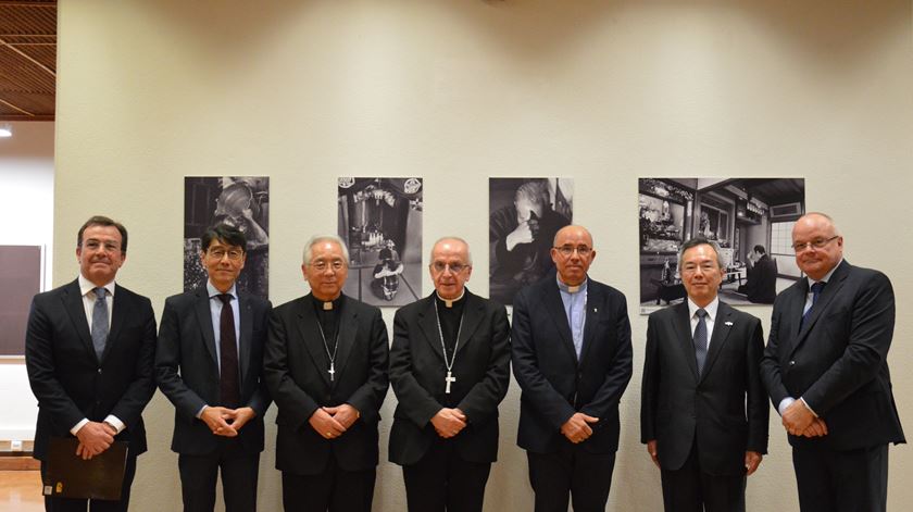 Foram várias as personalidades católicas e políticas que marcaram presença na inauguração. Foto: UCP