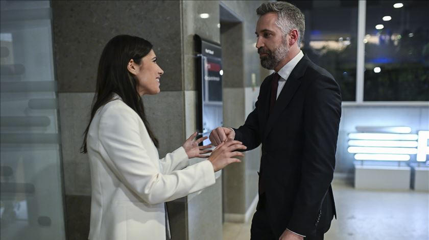 "Claro que falamos" com o PS, diz Mortágua