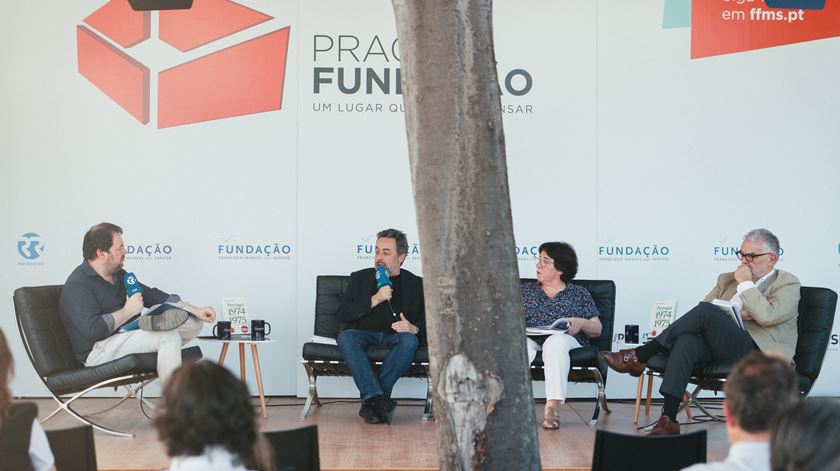 FLL - debate "Como Passou Portugal da Revolução à Democracia?" DR: FFMS