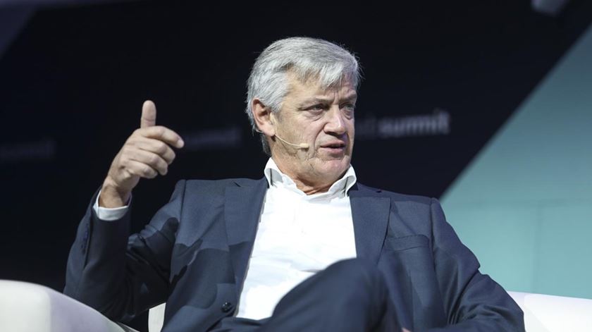 Soares de Oliveira nega envolvimento em alegado plano entre Vieira e diretor financeiro do Benfica