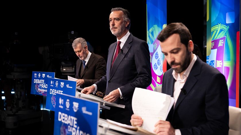 Clarificar a hierarquia do Ministério Público? Gouveia e Melo, Cotrim e Jorge Pinto dizem sim