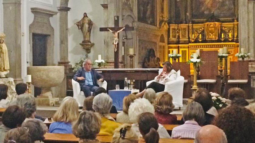 “E Deus nisso tudo?” com José Manuel Pureza