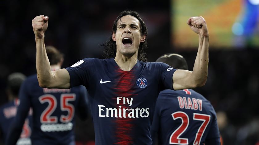 Cavani continua a negociar termos com o Benfica. Foto: Christophe Petit Tesson/EPA