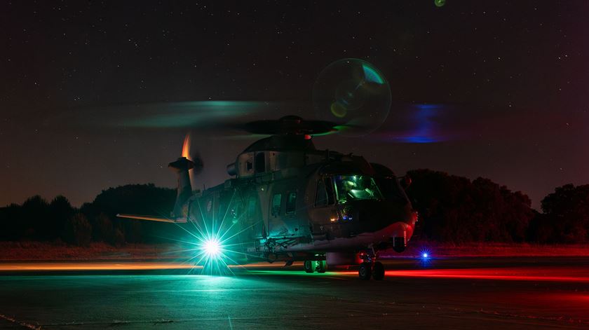 Helicóptero EH-101 Merlin, da Esquadra 752 – “Fénix”. Foto: Força Aérea Portuguesa/ D.R. Helicóptero EH-101 Merlin, da Esquadra 752 – “Fénix”. Foto: Força Aérea Portuguesa/ D.R.