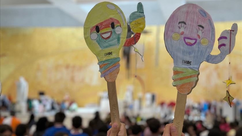 Quatro mil alunos reúnem-se em Fátima para celebrar a paz no Encontro Nacional de EMRC