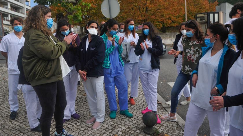 Ordem avisa que enfermeiros vão continuar a emigrar se não houver incentivos