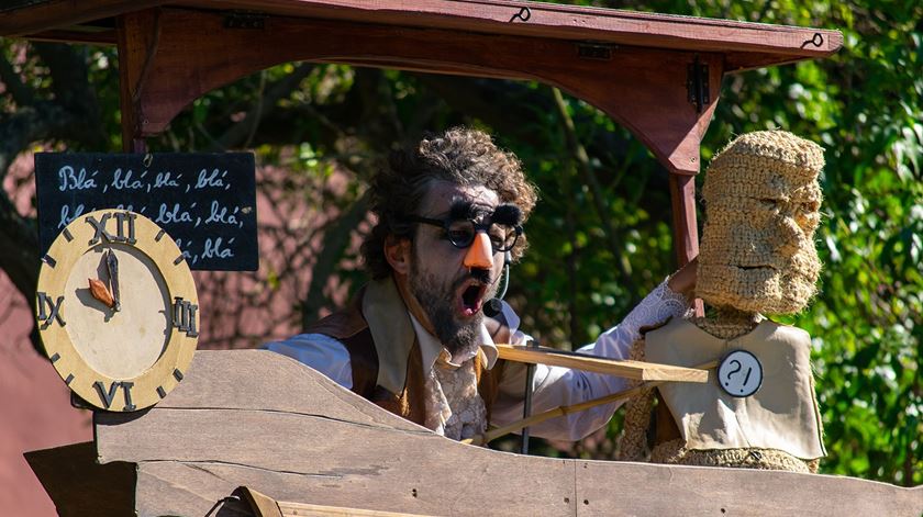 Odemira homenageia avós com espetáculo de rua “Ephemeros”