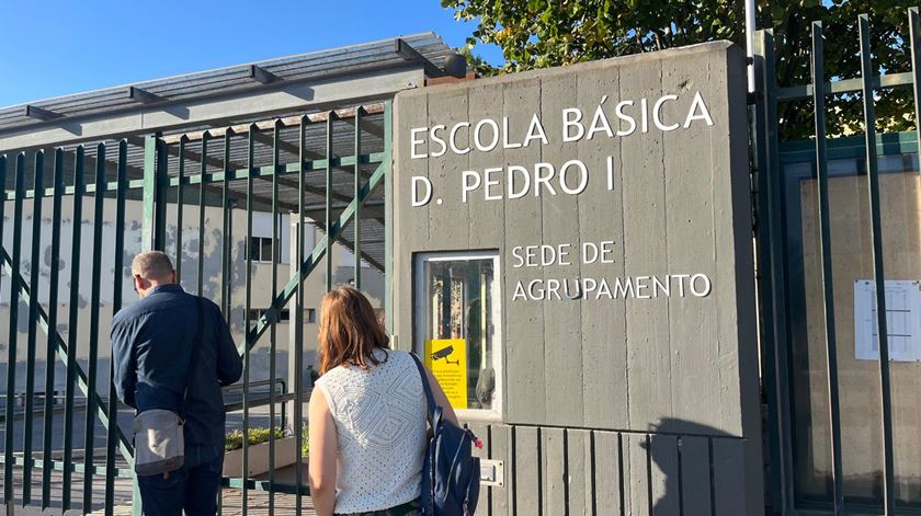 Proibição de telemóveis nas escolas. "Podia trazê-lo na mochila desligado e disse que não precisava" Proibição de telemóveis nas escolas. "Podia trazê-lo na mochila desligado e disse que não precisava"