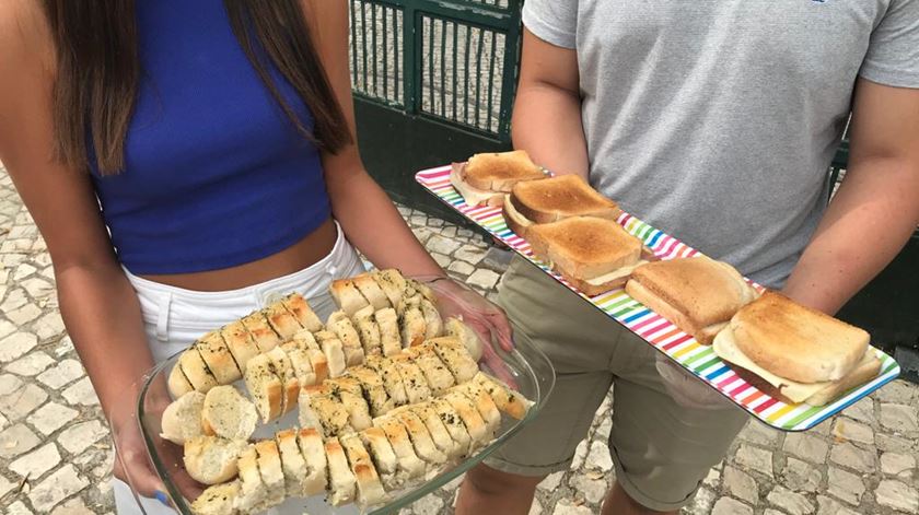 Pais e alunos concordam que não basta proibir, é preciso ensinar a melhor comer