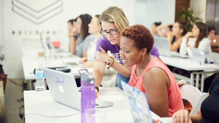 Evento "WE/CODE" em Miami. Foto: Ironhack