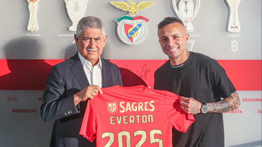 Éverton Cebolinha e Luís Filipe Vieira, Benfica. Foto: SLB