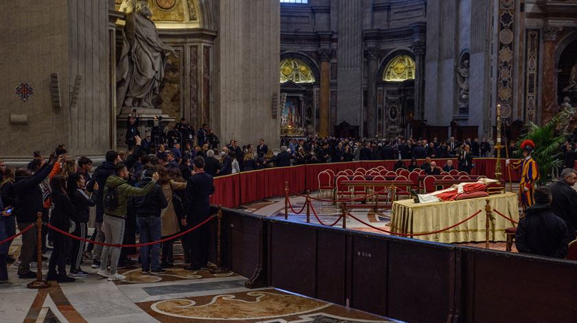 Exéquias de Bento XVI na primeira pessoa. Um adeus demasiado rápido
