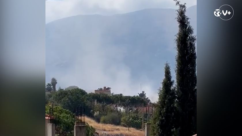 A decisão de partir tinha sido tomada cinco dias antes, quando um bombardeamento caiu mesmo ao lado da casa onde viviam. “Foi a gota de água.”