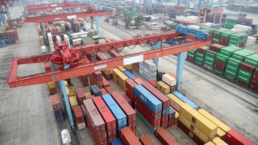 Exportações sobem 11,7% e importações 8,4% em janeiro