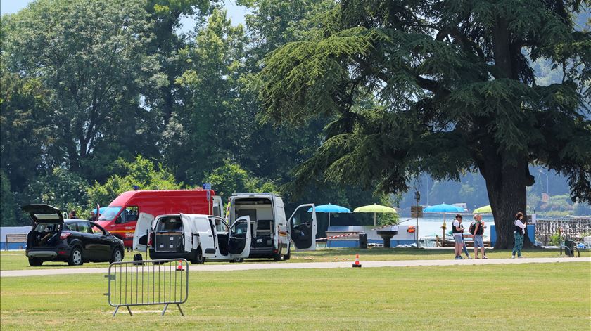 atentado em parque infantil francês em Annecy Foto: Denis Balibouse/Reuters