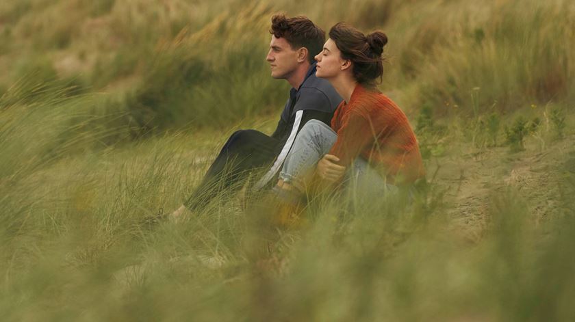 RTP Play recebe novas séries em exclusivo como "Pessoas Normais" e "Oito ou Oitenta"