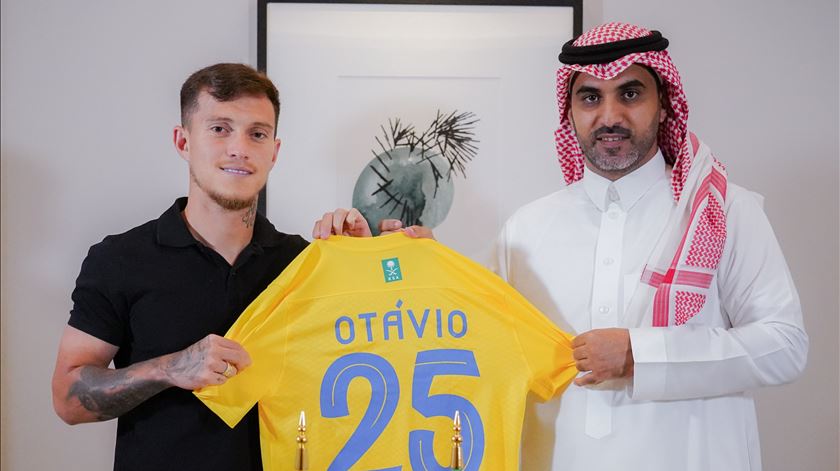 Oficial. Otávio deixa FC Porto e assina pelo Al Nassr