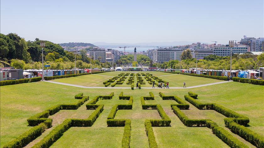 Oposição em Lisboa pede "sensibilidade social" para que não se realize "Chic-Nic" com apoio municipal