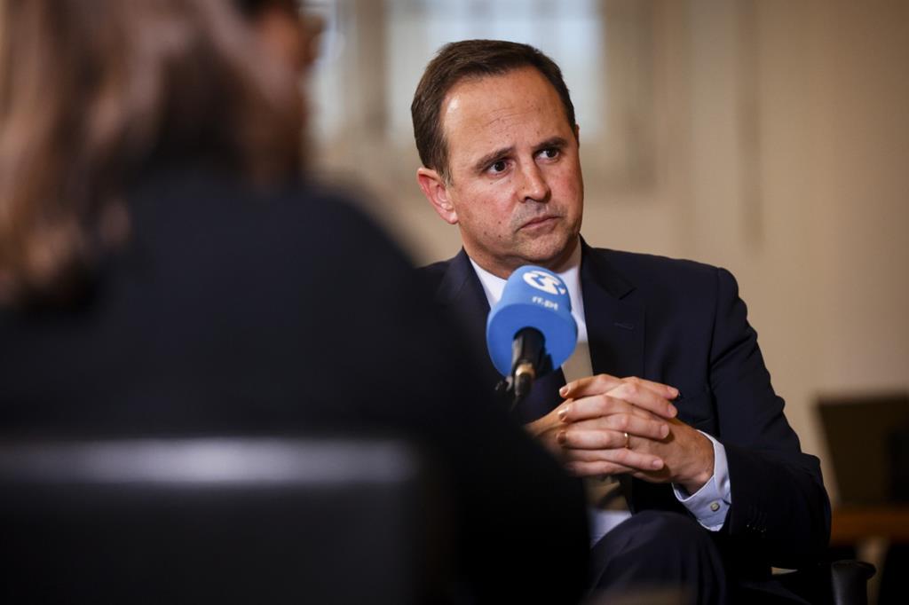 Fernando Medina. "Cláusula de salvaguarda” no acordo de subida de salários até 2026