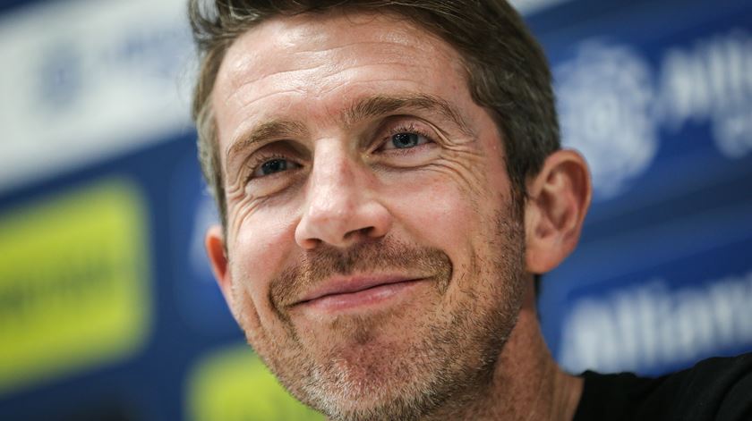 Vasco Seabra é o sucessor de Gonzalo García no banco do Arouca Vasco Seabra é o sucessor de Gonzalo García no banco do Arouca