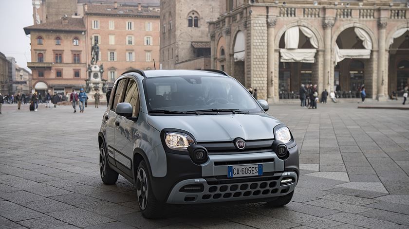 fiat500andpandahybridlauncheditionmediadrive37-5e39854c84296_5e3c76f703c9d
