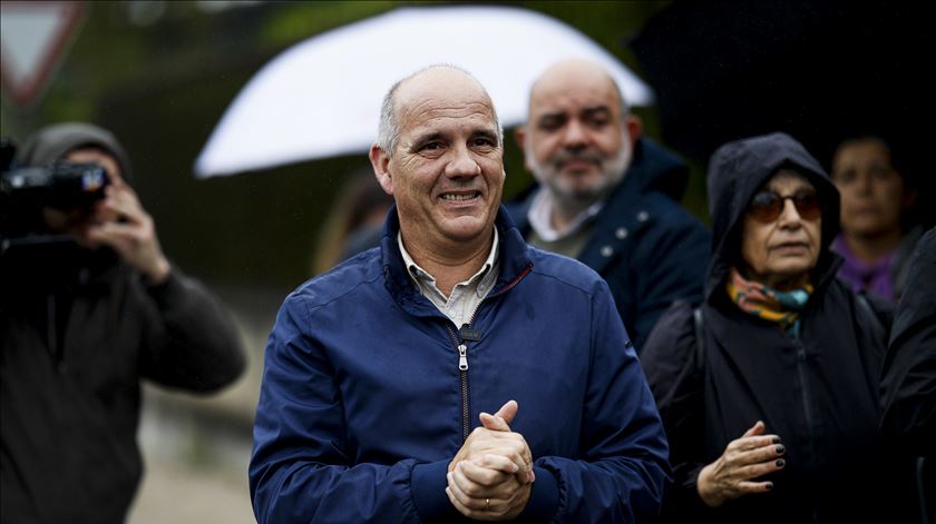 Pacote laboral. PCP acusa Governo de “grosseira” violação da Constituição ao excluir CGTP