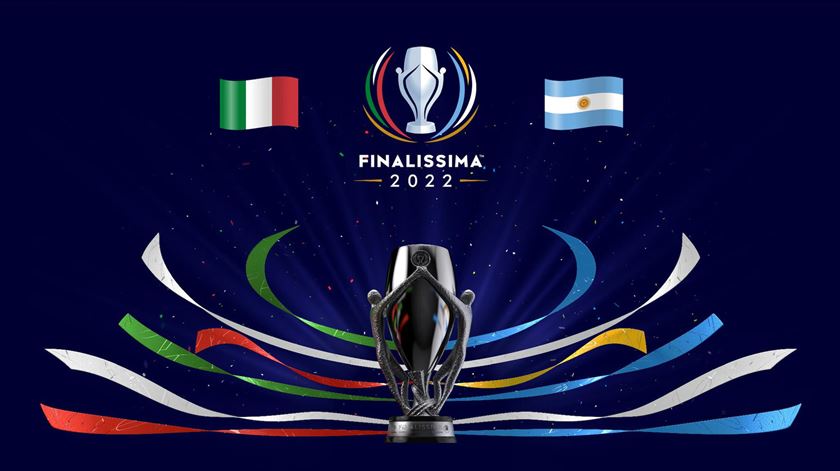 UEFA não está "a considerar nenhuma alternativa" a Finalíssima no Qatar