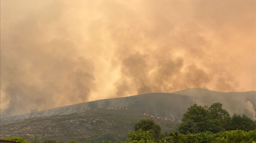 Incêndios. Bispo de Viana pede reflexão sobre atitudes e condutas
