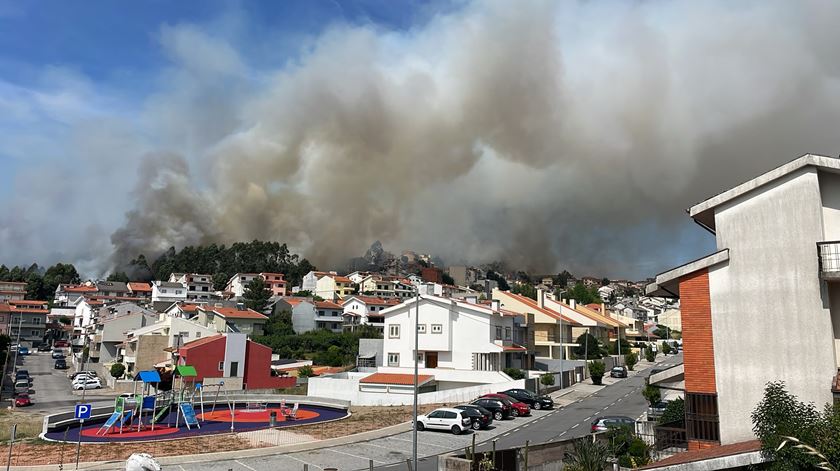 Dominado fogo em Gondomar e reaberta EN15