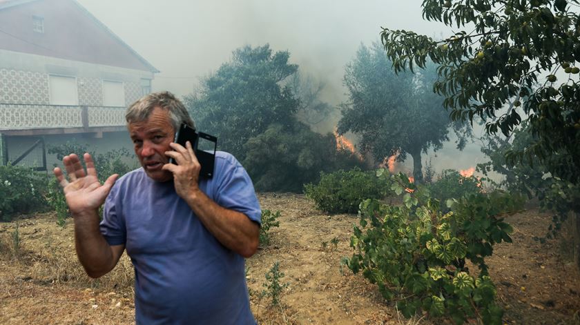 Fogo incêndio em abrantes - 10 Ago 2017 - Foto Miguel A Lopes Lusa (2)