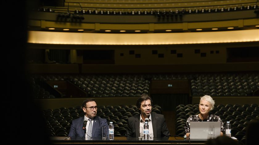 Associados revogam deliberações que iam concessionar Coliseu do Porto a privados