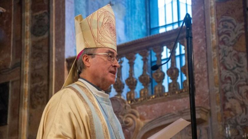 Bispo do Porto defende "revolução da ternura" contra "efeito bola de neve da desafeição e do ressentimento"