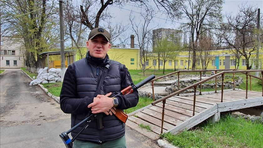 "Esta guerra vai durar mais um ano. É preciso limpar a nossa terra de russos"
