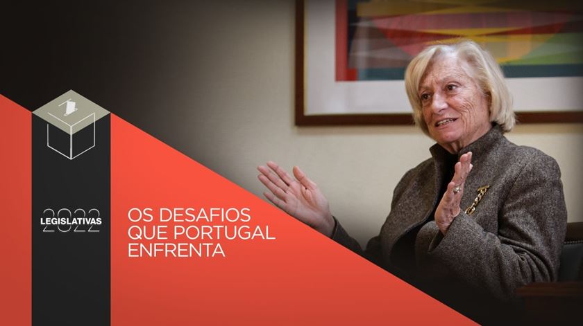 Falta de professores. Precisa-se bolsas que captem alunos para escolas de educação do Interior