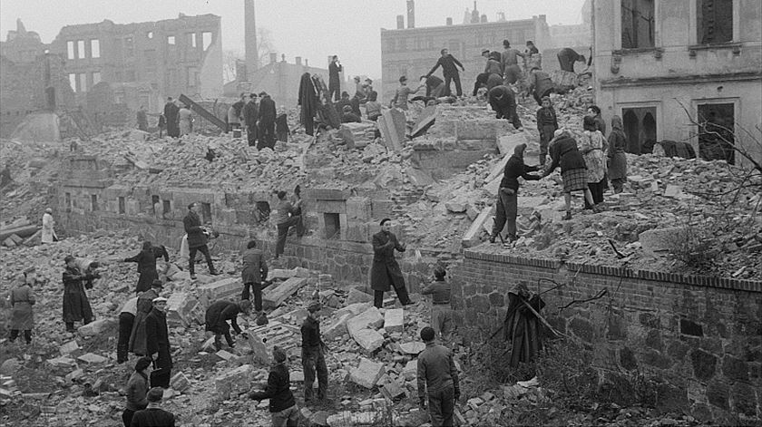 Dresden assinala 80 anos do bombardeamento mais devastador na Alemanha nazi