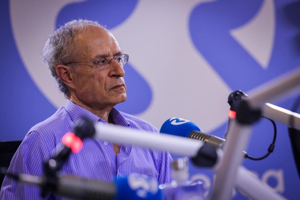"Marcelo esperará todo o tempo necessário" pelo "apodrecimento" do Governo, diz Francisco Louçã