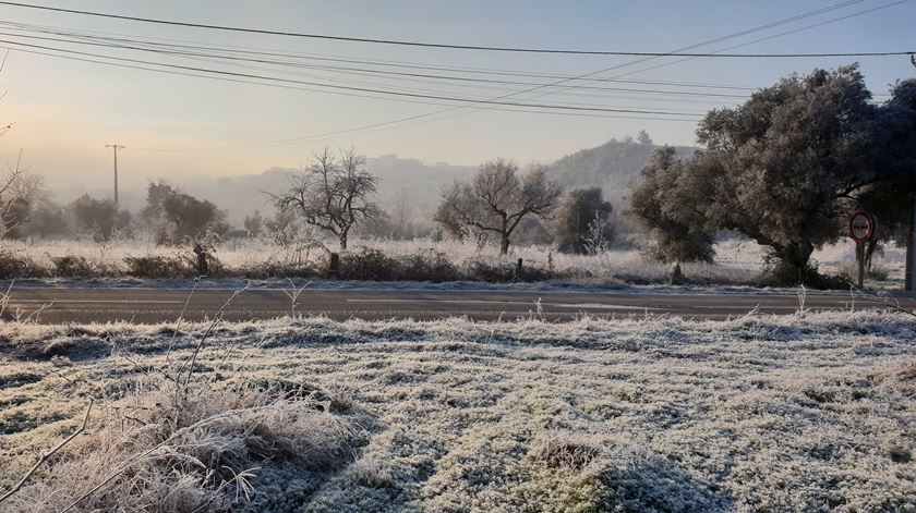 Frio mantém distritos a amarelo até quarta-feira