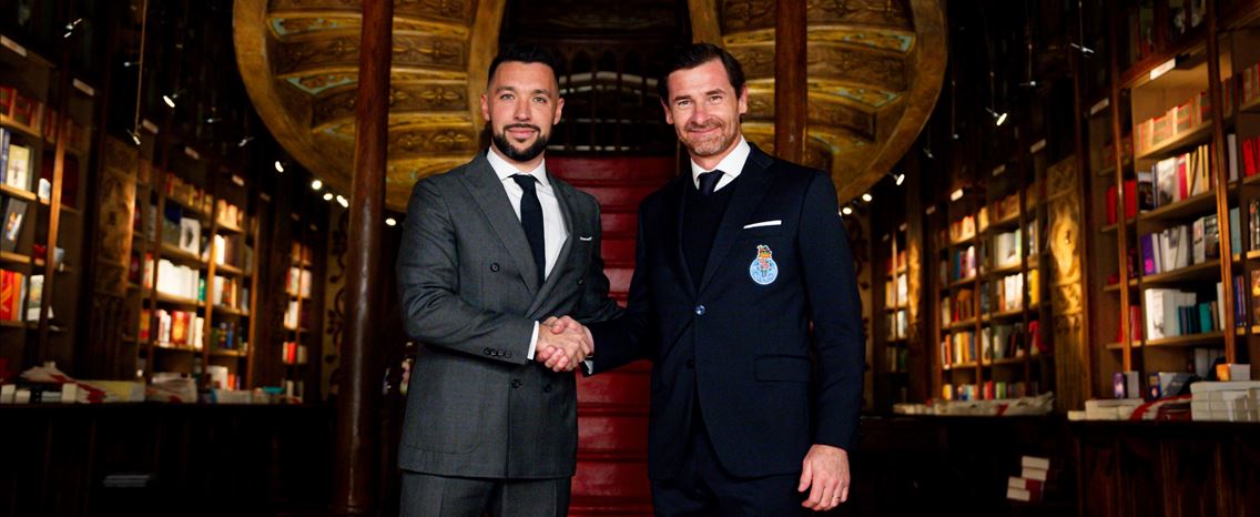 Francesco Farioli renova por mais uma época com o FC Porto