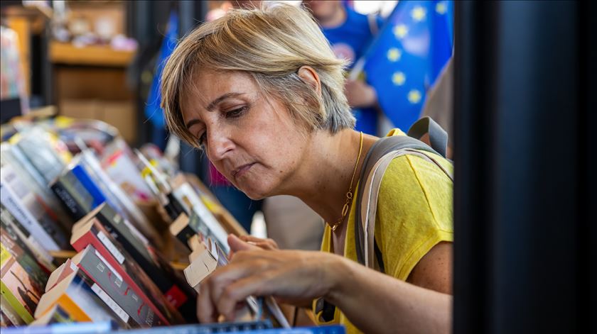 Sondagem Intercampus. AD ultrapassa PS nas intenções de voto