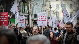 Da "manif" ordeira aos distúrbios. Crónica de um protesto que passou dos gritos ao fogo