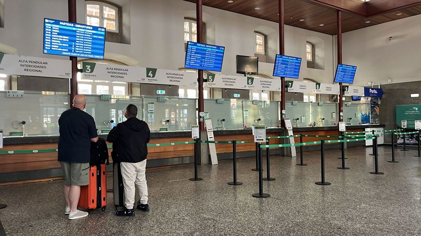 O segundo dia de greve do CP tem 100% de adesão novamente