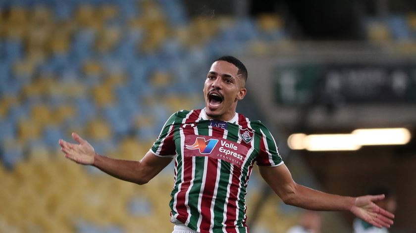 Gilberto cumpre a terceira época no Fluminense Foto: Sergio Moraes/Reuters